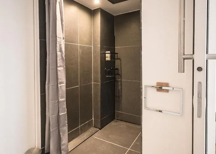 Saint-germain-des-pres Story פריז